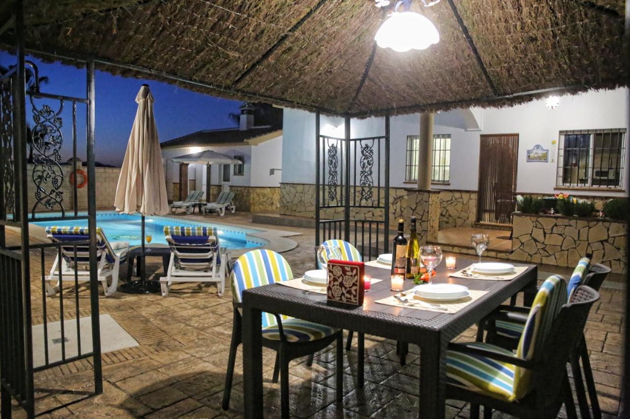 منزل الضيف Alhaurín el Grande  في Casa Rural Tipica Andaluza, Wifi,Piscina, Barbacoa, Aire Acondicionado, 5Min Centros المظهر الخارجي الصورة